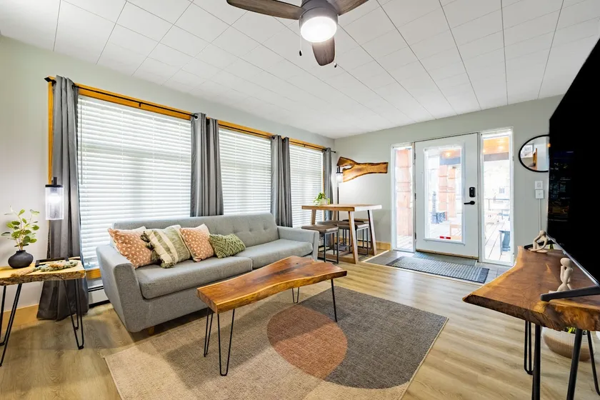 Scandinavian Condo | Dragestil 723-1 - Image 1