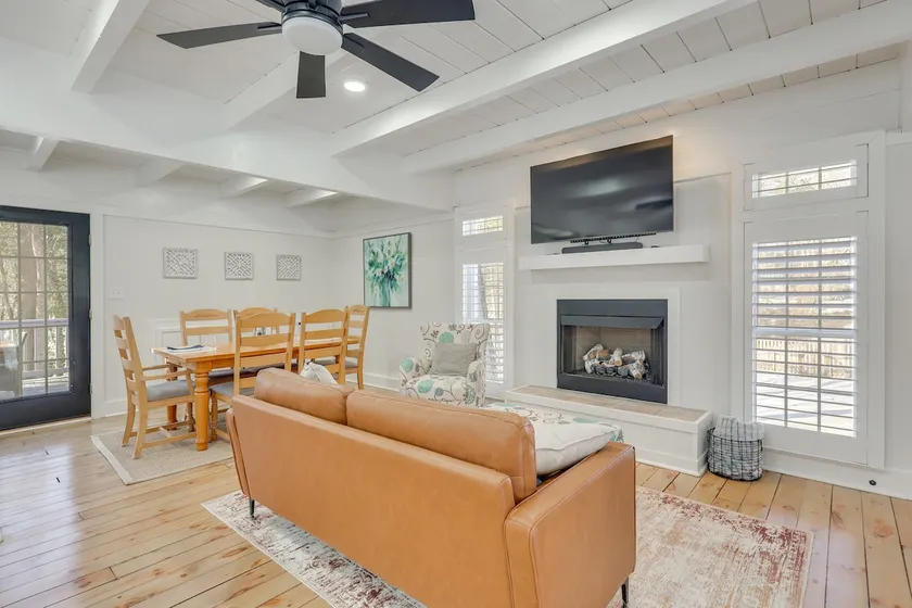 Beach Access & Fire Pit! Potomac River Retreat - Image 1