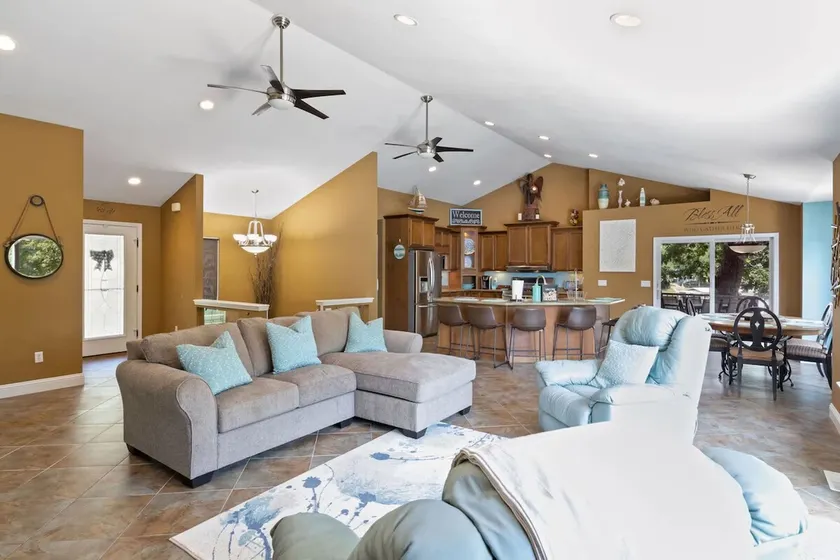 Eagle Ridge Retreat - Dock Hot Tub & Game Room - Image 1