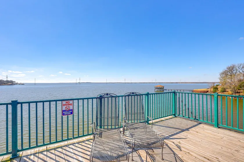 Hot Tub + Deck: Waterfront Lake Limestone Escape! - Image 1