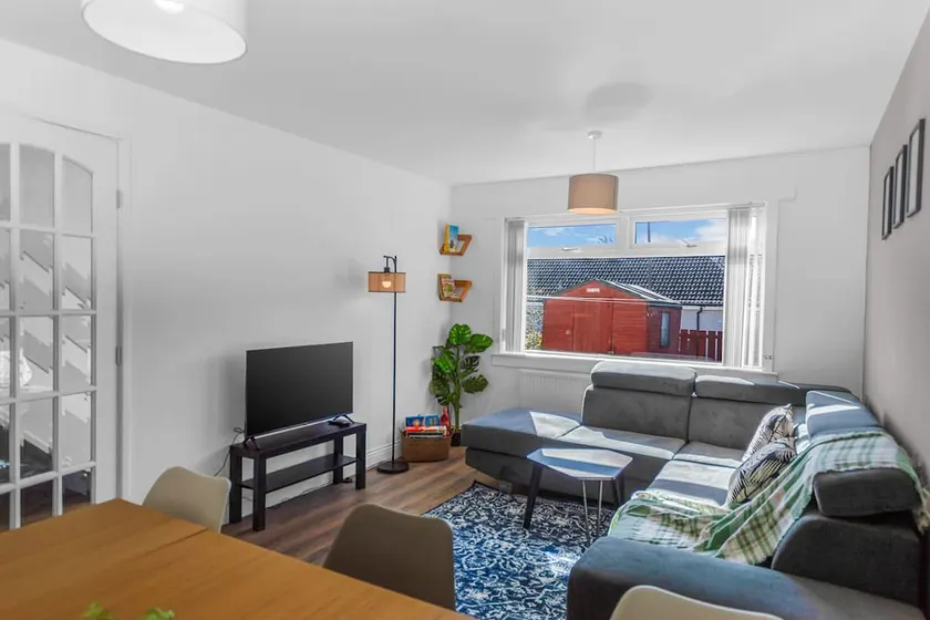 Free Parking | Central | Sleeps 5 | 2 Bedrooms - Image 1