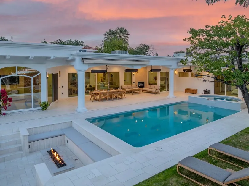 Luxury 6br Palm Springs Retreat with Private Pool & Spa - Image 1