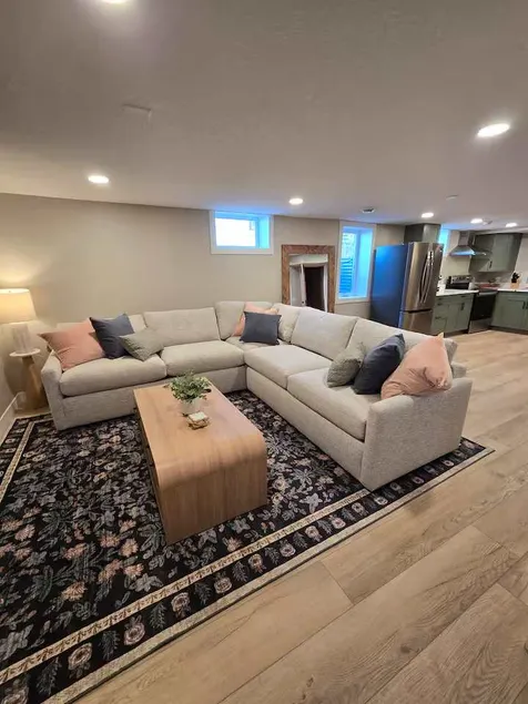 Newly Remodeled Studio Apartment - Image 1