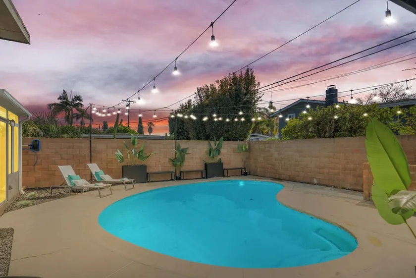 Heated Pool | 20 Min to Disney | Beach | Game| BBQ - Image 1
