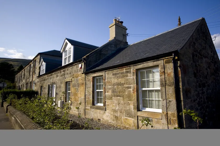 Harviestoun House - Image 1