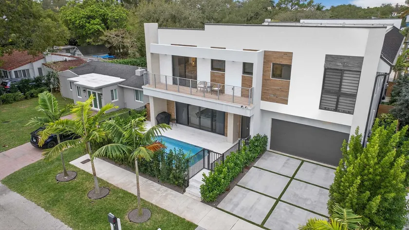 Tarpon River Enclave - New Build - Image 1