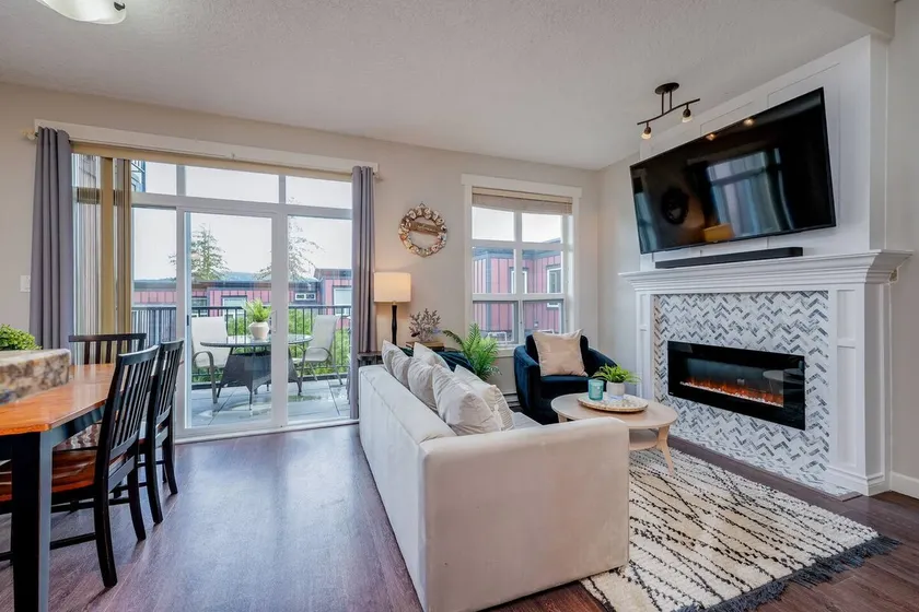 Sooke Ocean Oasis - Boutique Waterfront Rental - Image 1