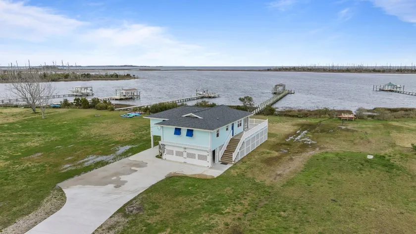 Sunrise Sound Cottage | Dock, Fishing & Sunrises - Image 1