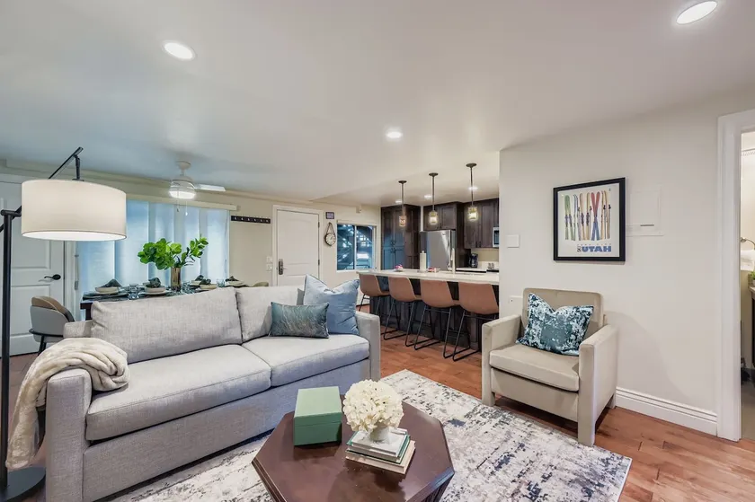 Finitions de Luxe! 2 Chambre Secteur Park City Base - Image 1