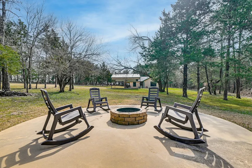 Private 60-acre Retreat Near Lake Murray & Texoma - Image 1