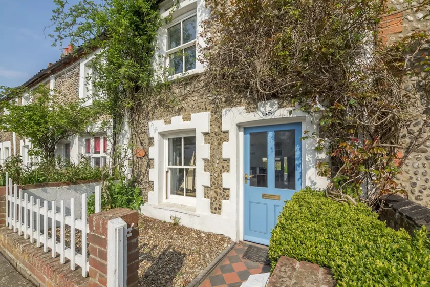 Burnham Cottage - Image 1