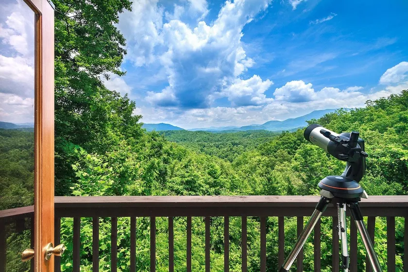 Songbird- Mountain Top Views - Ultimate Privacy - Image 1