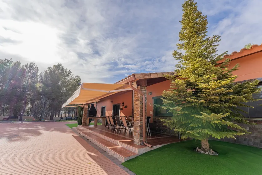 Casa Grande By Casa Menchu - Image 1