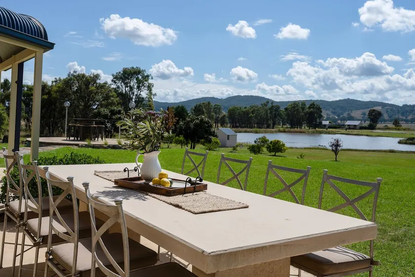 Orana Grove - Luxury Mudgee Vineyard Retreat - 8 guests - Image 1
