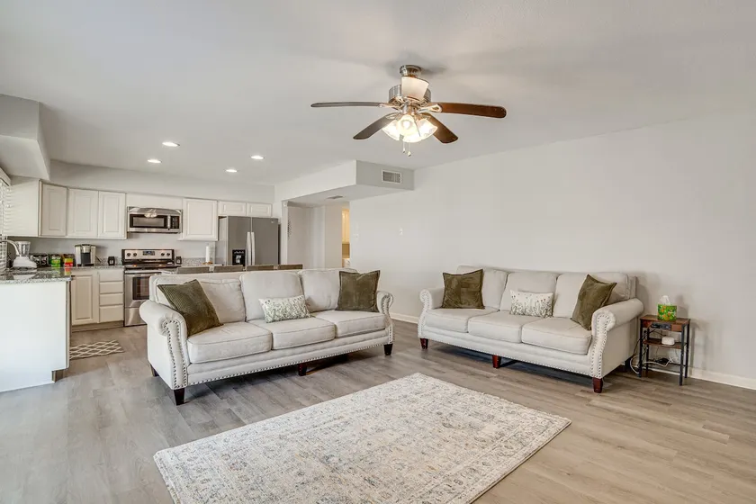 DFW Home Base! Quiet Suburb Stay w/ Yard - Image 1