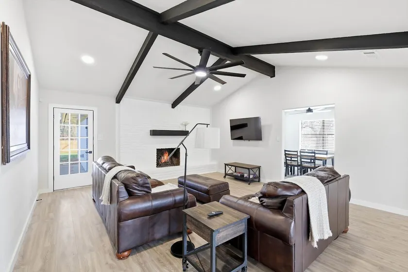 The Highland Haven: 4BR Home near DFW airport - Image 1