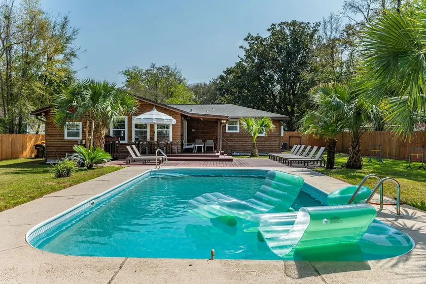 Private Pool Oasis • 4BR Near Okaloosa Island - Image 1
