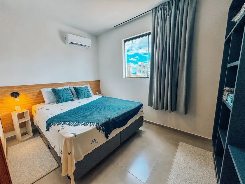 Entire flat in the center for up to 4 people - Image 1