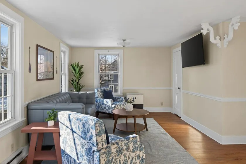2BR Retreat in Downtown Old Orchard - Image 1