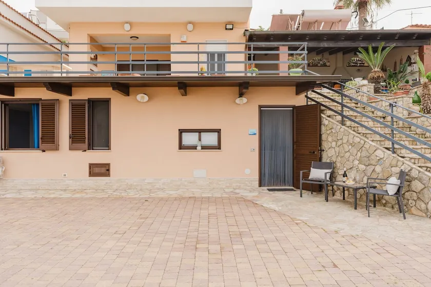 La Catena - Image 1