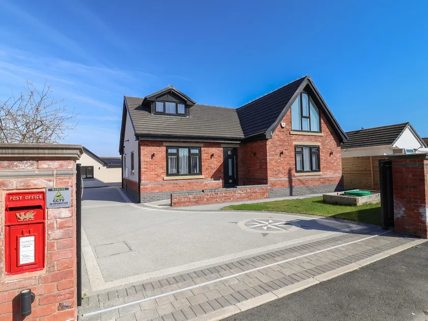 1 Talbot Drive - Image 1
