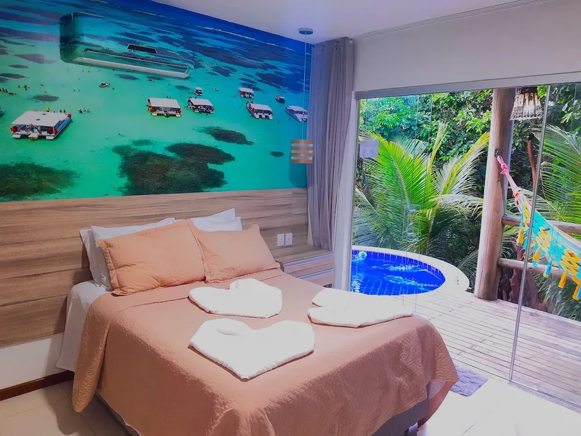 Oasis: Room with Heated Jacuzzi for 5 People - Image 1
