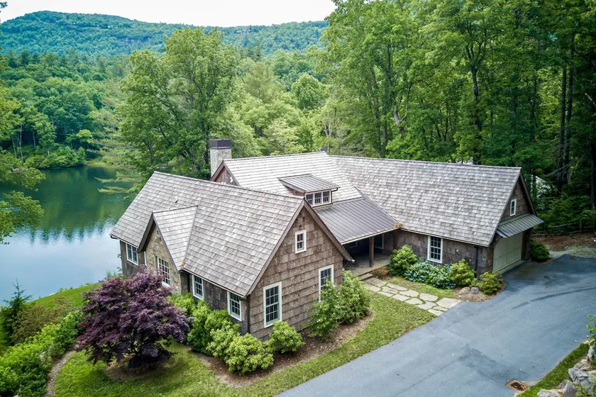 Luxe lakefront home, dock, kayak, home gym - Image 1