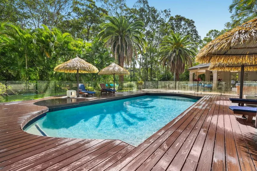 Spacious 7-Bed Family Home in Chapel Hill - Image 1