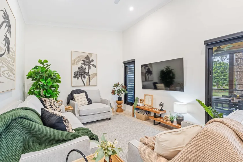 The Luxe Breeze Bungalow - Image 1