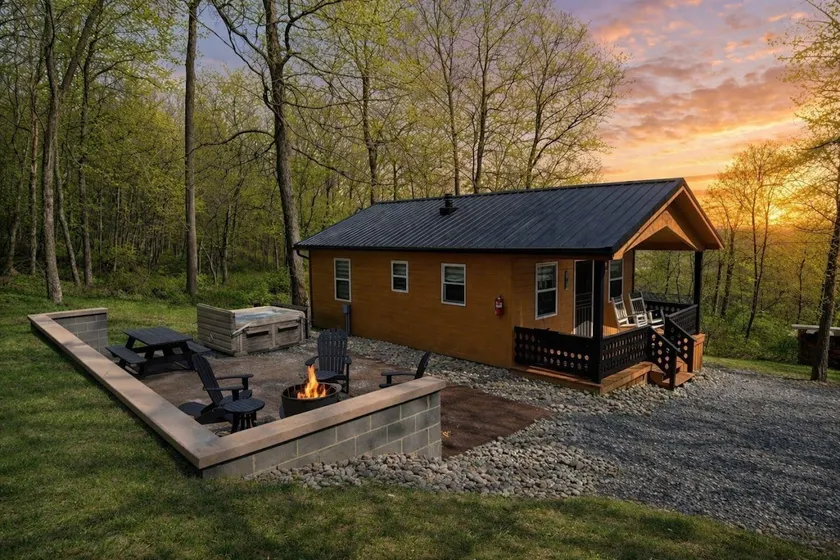 Private Cabin | Hot Tub | 2 Bedrooms | Raystown - Image 1