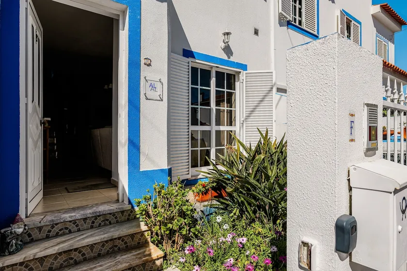 Local Accommodation – Coelho Family - Image 1