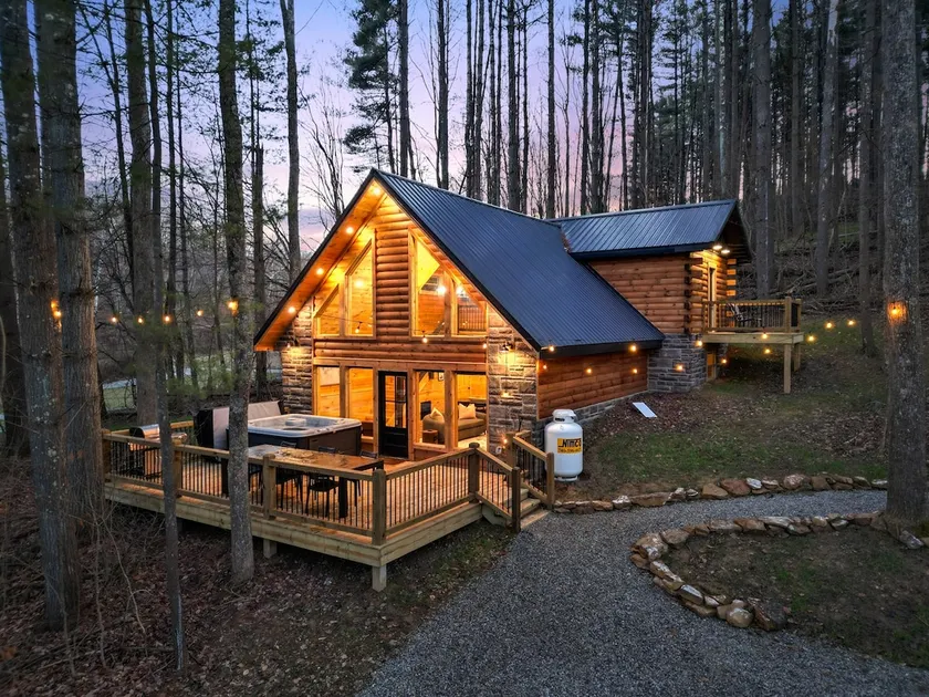 New! Luxury Log Cabin | Hot Tub | Dog Friendly - Image 1
