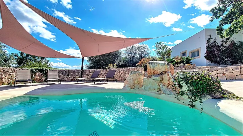 Charming trullo with a heated pool and panoramic views - Image 1