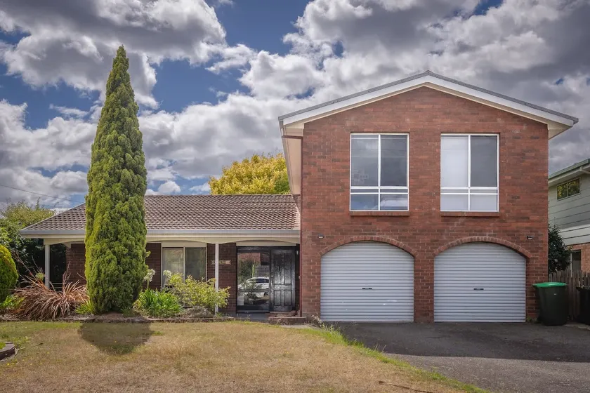 Spacious 4BR Family Home - BBQ Fast WiFi 6min to Launceston CBD - Image 1