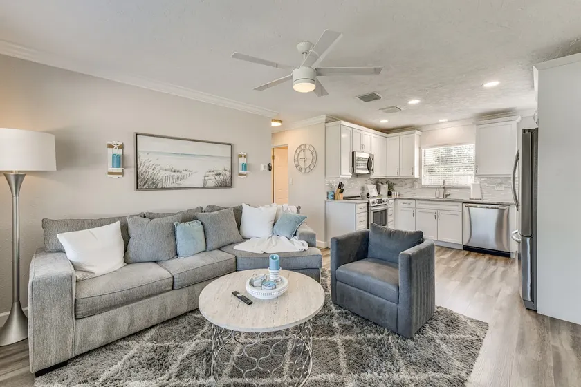 5 Mi to Riverwalk: Bradenton Family Home w/ Yard - Image 1