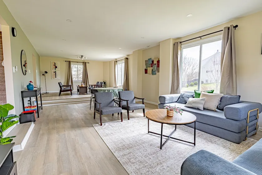Spacious 4BR Retreat With BBQ and Gym Sleeps 14 - Image 1