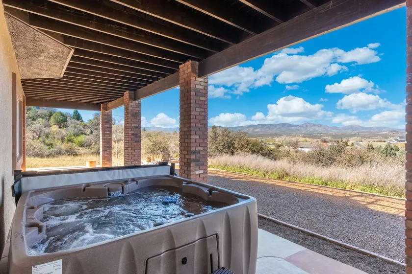 Hidden Hill Casita in Dewey with Private Hot Tub - Image 1
