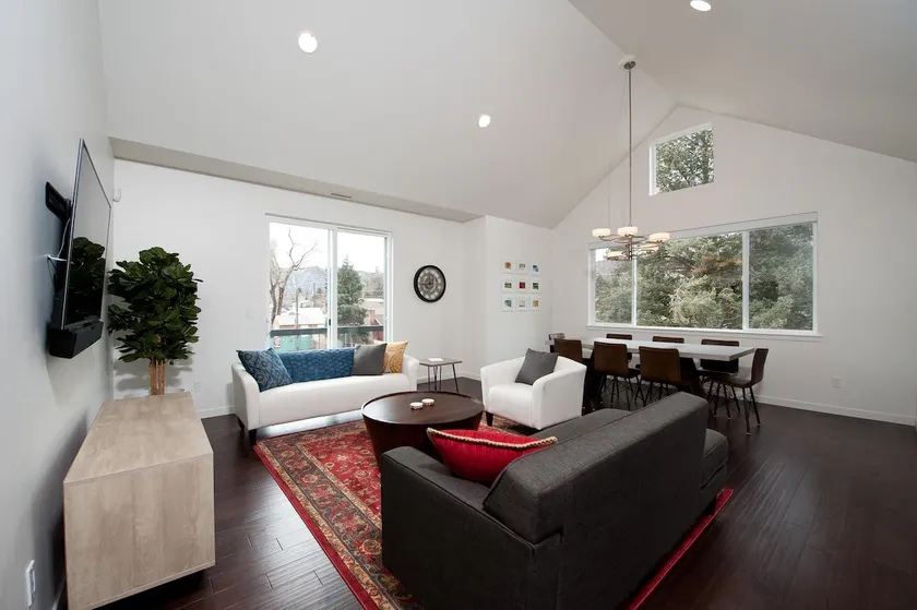 New Pet Friendly Award Winning Condo - 10 Minute walk to downtown Durango - Image 1