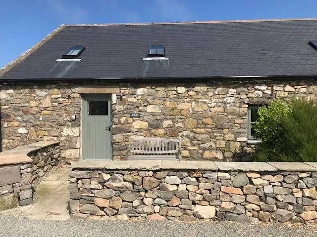 The Stables 1 - Llyn Peninsula - Image 1