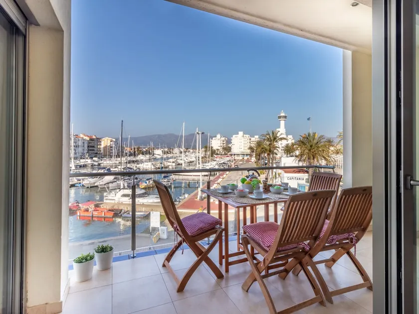Share Port by Interhome - Image 1
