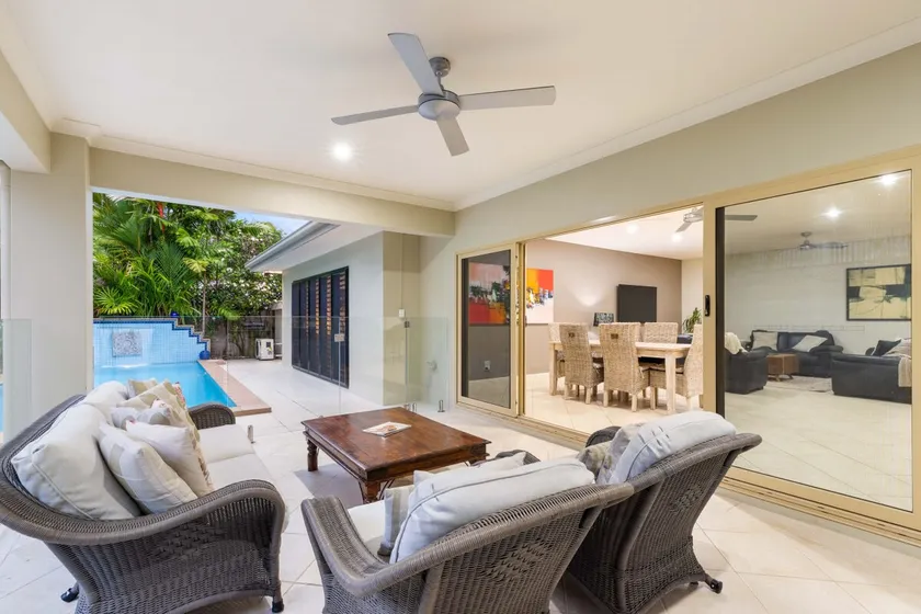 Six Beachside With Tropical Heated Pool - Image 1