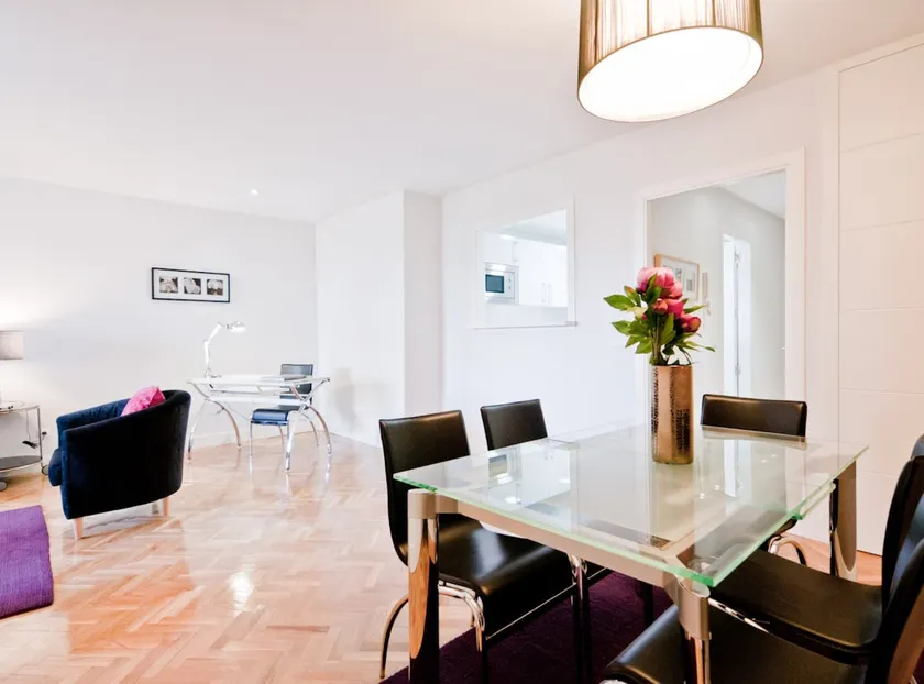 Large apartment in Argüelles, near Gran Vía - Image 1