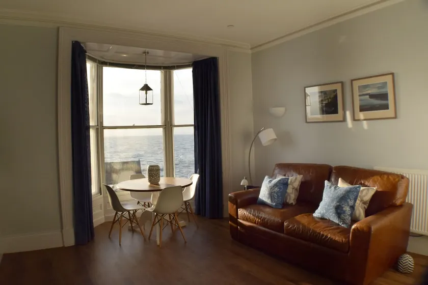 Awel Mor Holiday Apartment - Image 1
