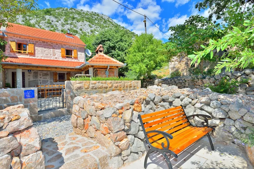 House Martelina - Image 1
