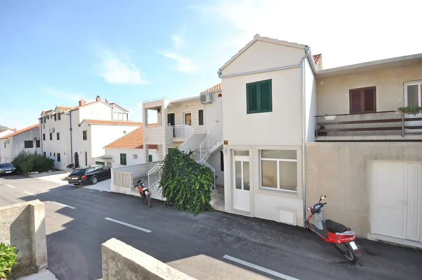 Apartments Jerka (42311-A1) - Bol - island Brac - Image 1
