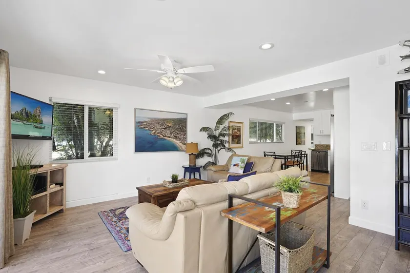 Cozy Family Beach Home Half Block To Popular 44Th St Beach By Beachview Rentals - Image 1