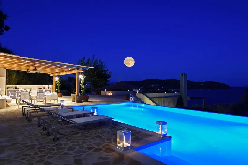 GoldieLocks 6-Zimmer-Strand-Villa Skiathos - Image 1