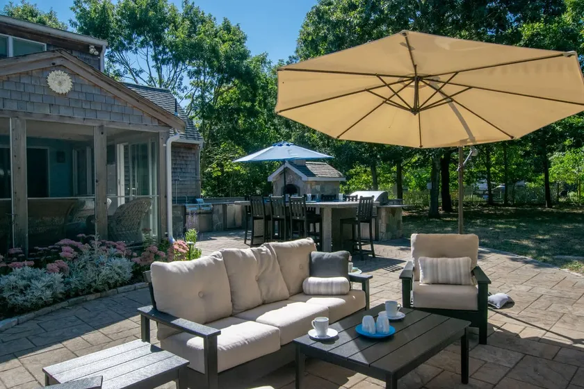 Luxury Outdoor entertaining re-imagined! - Image 1