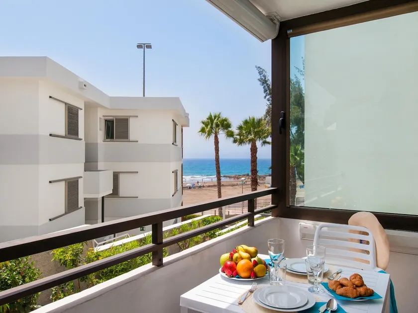 Beachfront Siesta 21 by VillaGranCanaria - Image 1