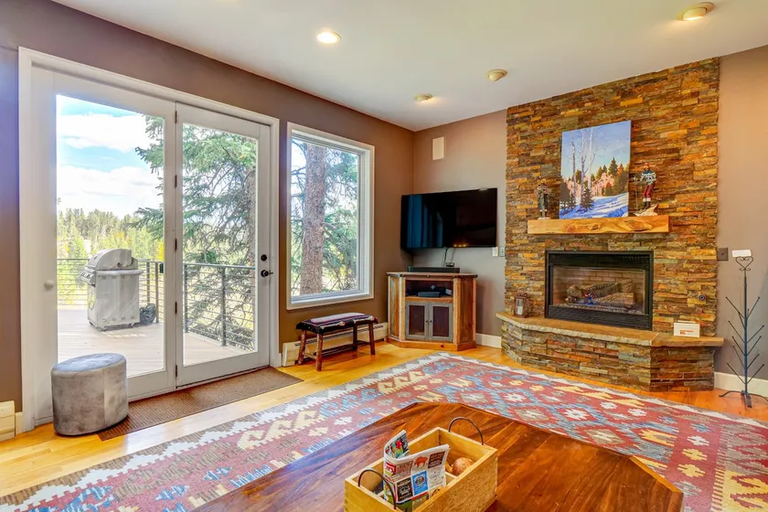 1 Mi to Ski Lift: Mtn-View Breck Home w/ Hot Tub! - Image 1
